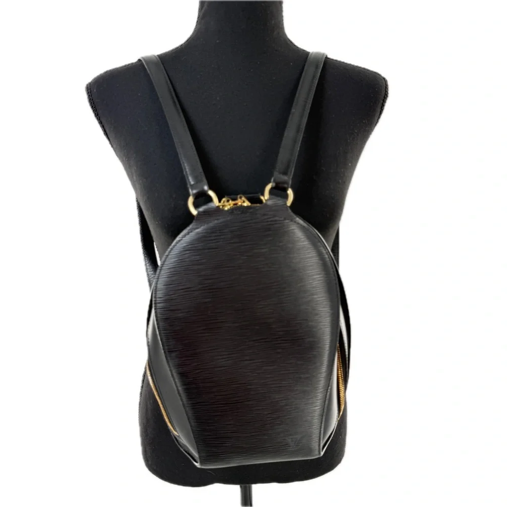 authentic louis vuitton black epi mabillon backpack // Leather VSP Consignment ended zip closure LOUIS VUITTON Backpack Epi Leather